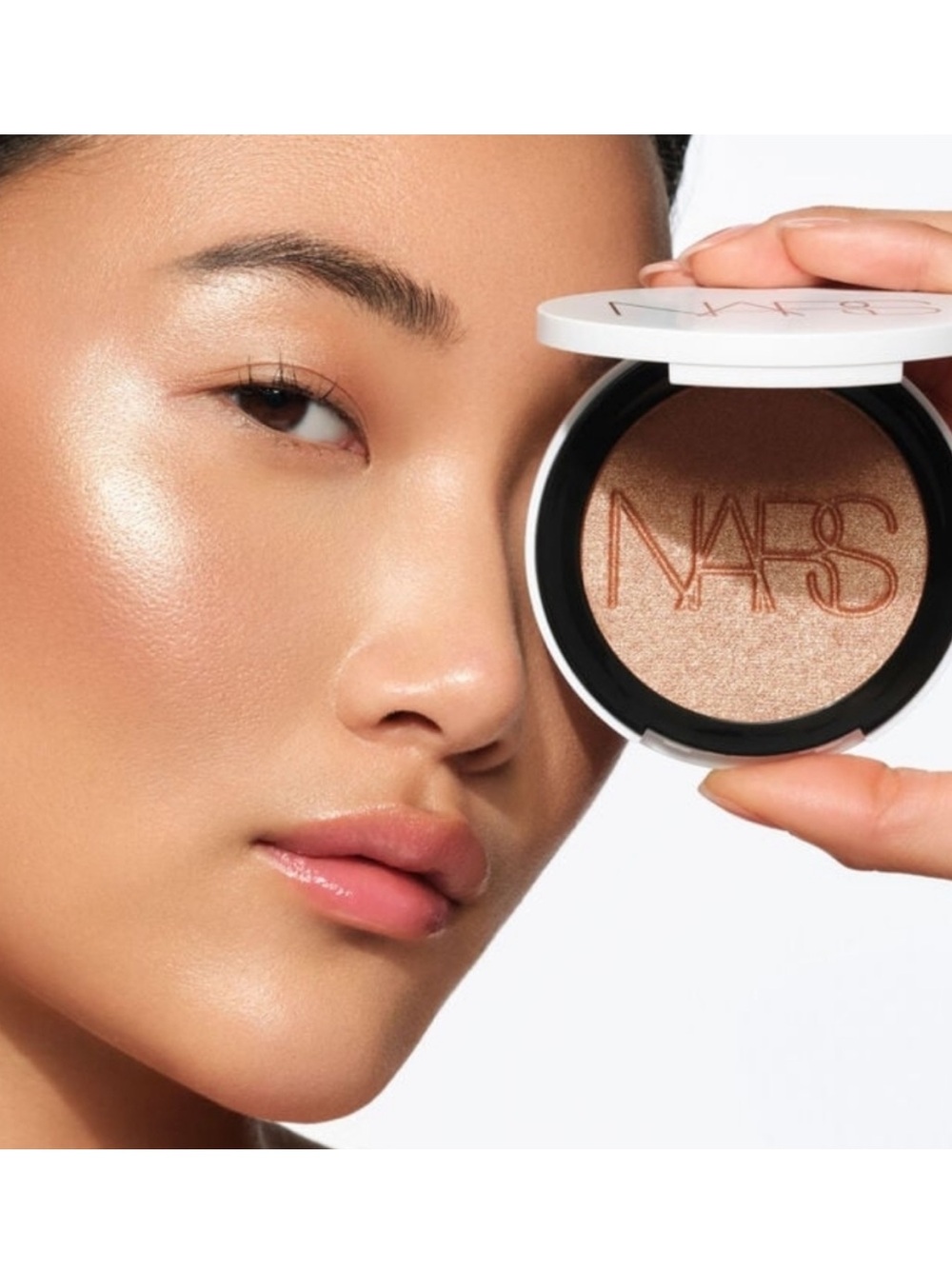 NARS Light Reflecting Luminizing Powder - Picture 13 of 16
